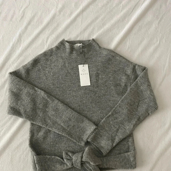 WAYF Women’s SZ S Gray Tie Front Sweater Pullover Long Sleeve Crewneck Knit Top - Picture 3 of 7